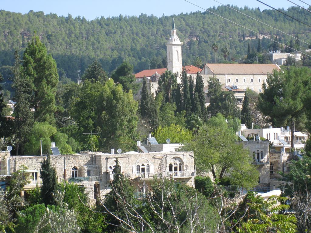 The Nest - A Romantic Vacation Home In Ein Kerem - Иерусалим Экстерьер фото